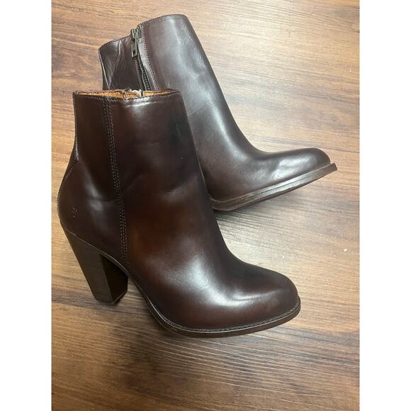 Frye Shoes - Frye Womens 7.5 Leather Dark Brown Ankle Boot Bootie Western 3475388-DBN